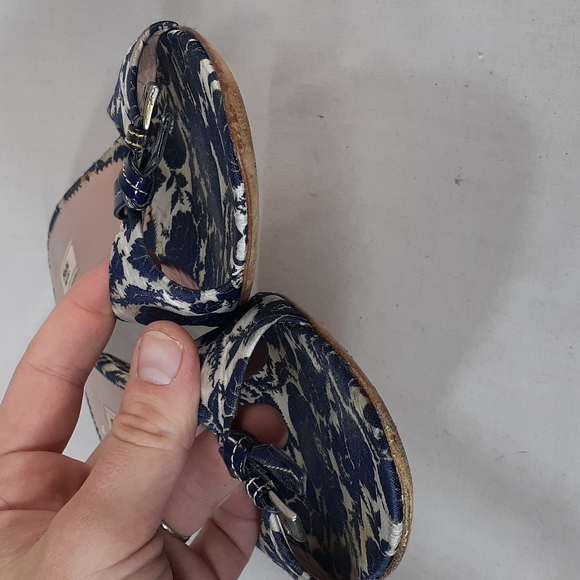 Vintage Y2K blue and white floral print Prada mule heels size 37.5 size 7.5 - Picture 3 of 10